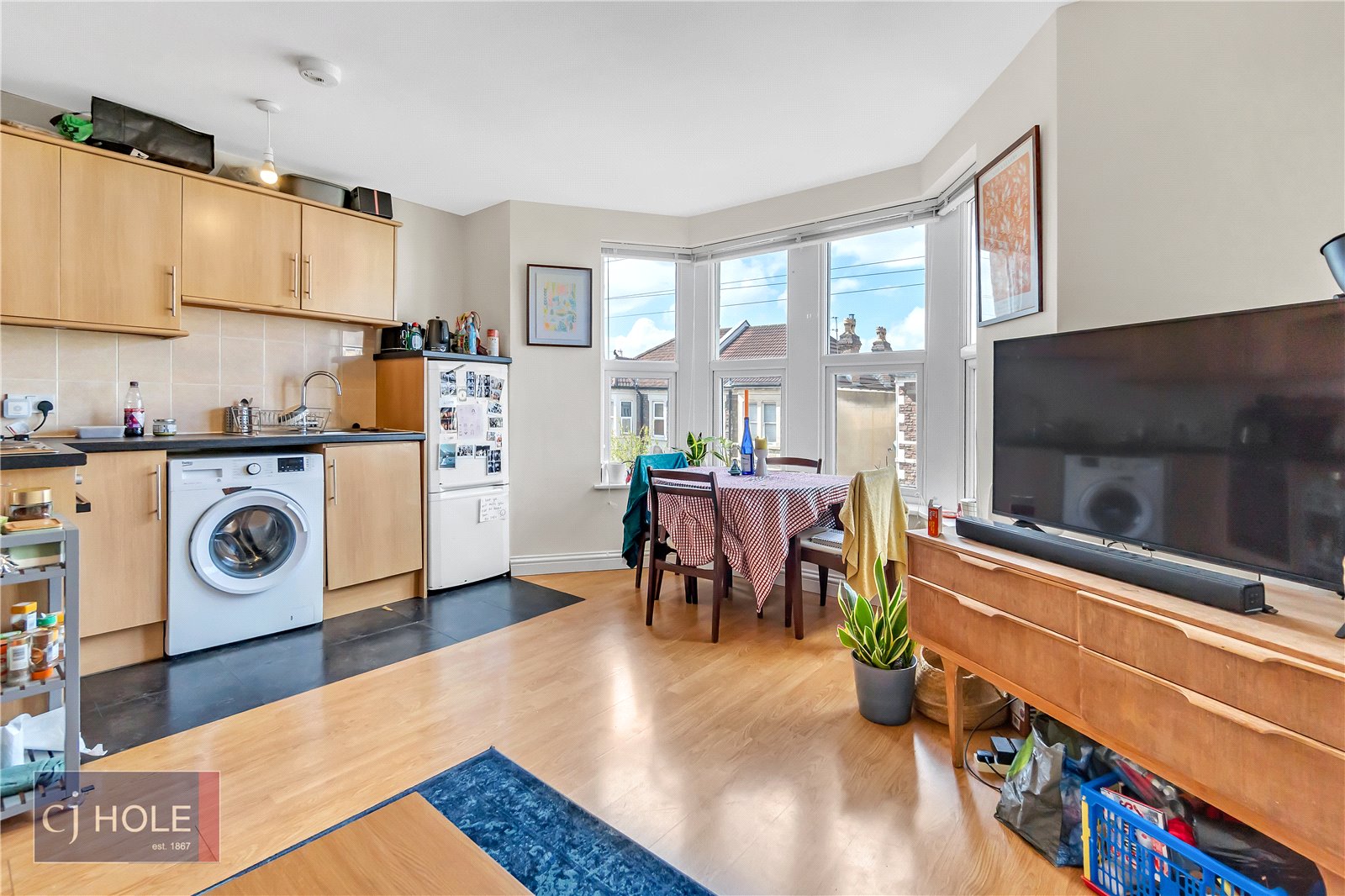 2 bedroom Flat to let in St. Andrews, Bristol