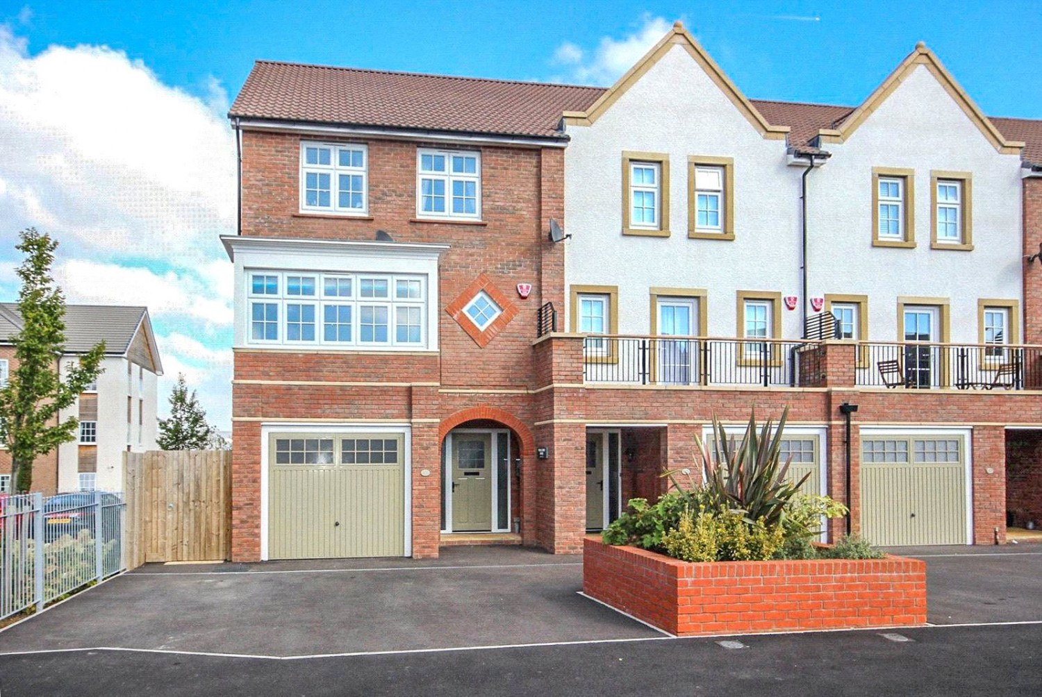 Cheswick Village, Bristol