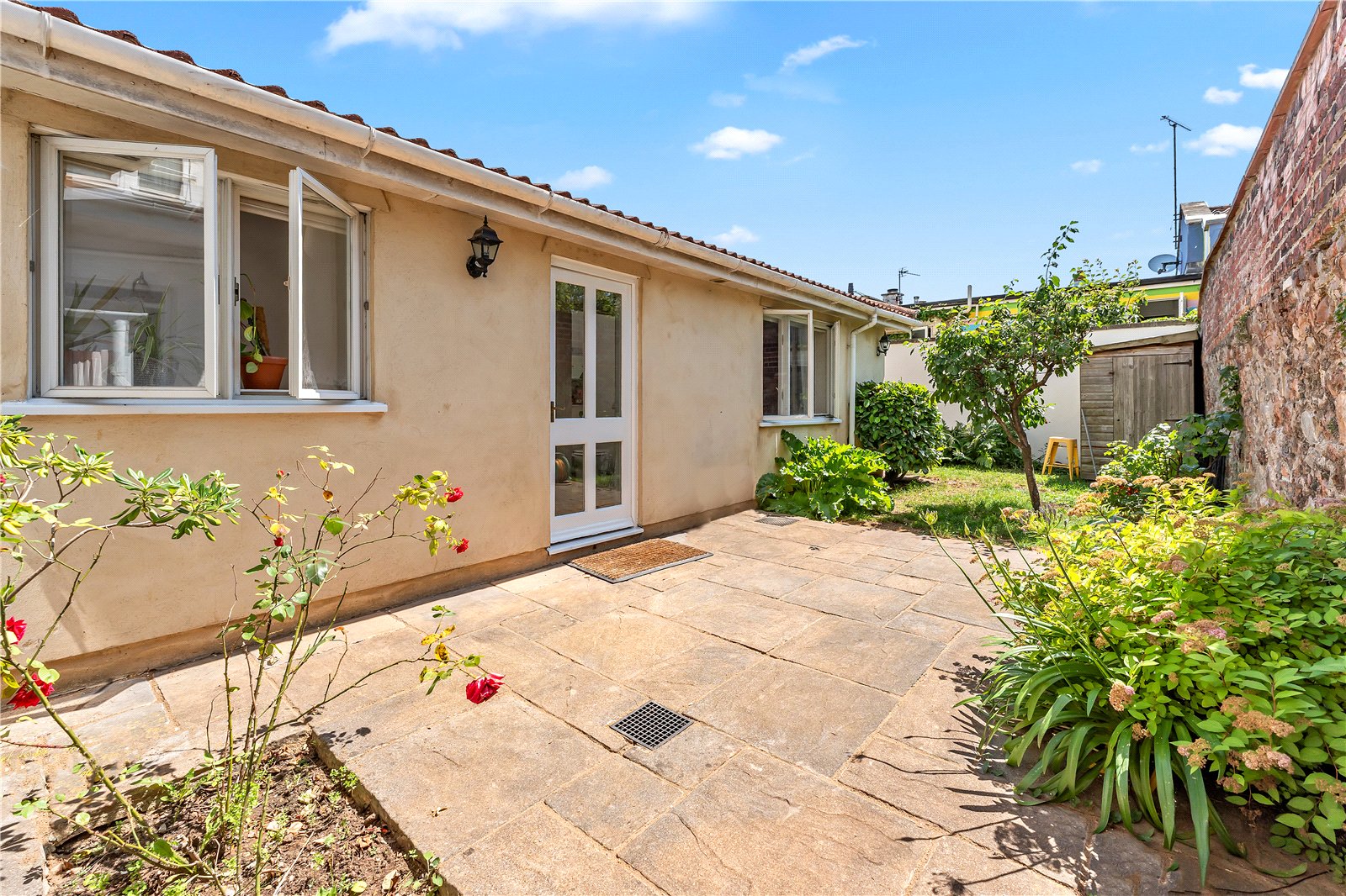 2 bedroom Flat to let in Bristol, Bristol, City of