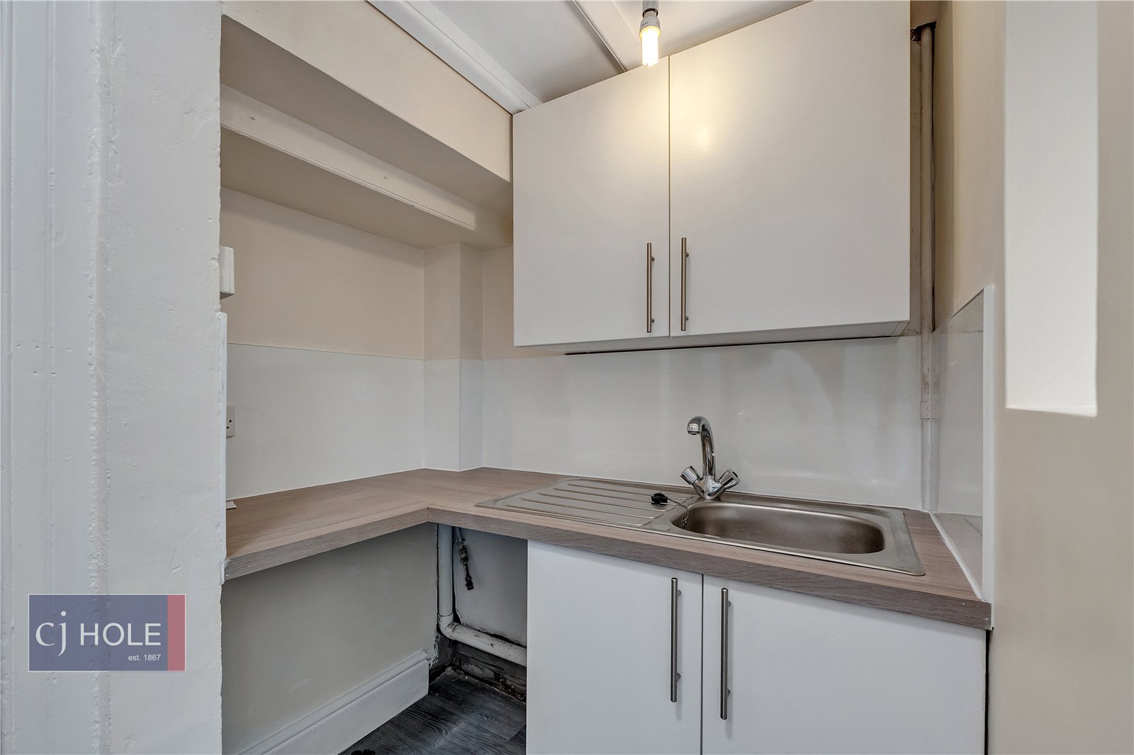 1 bedroom Flat to let in Bristol