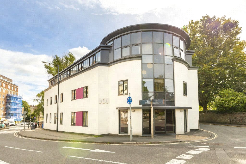 1 bedroom Flat to let in Clifton, Bristol