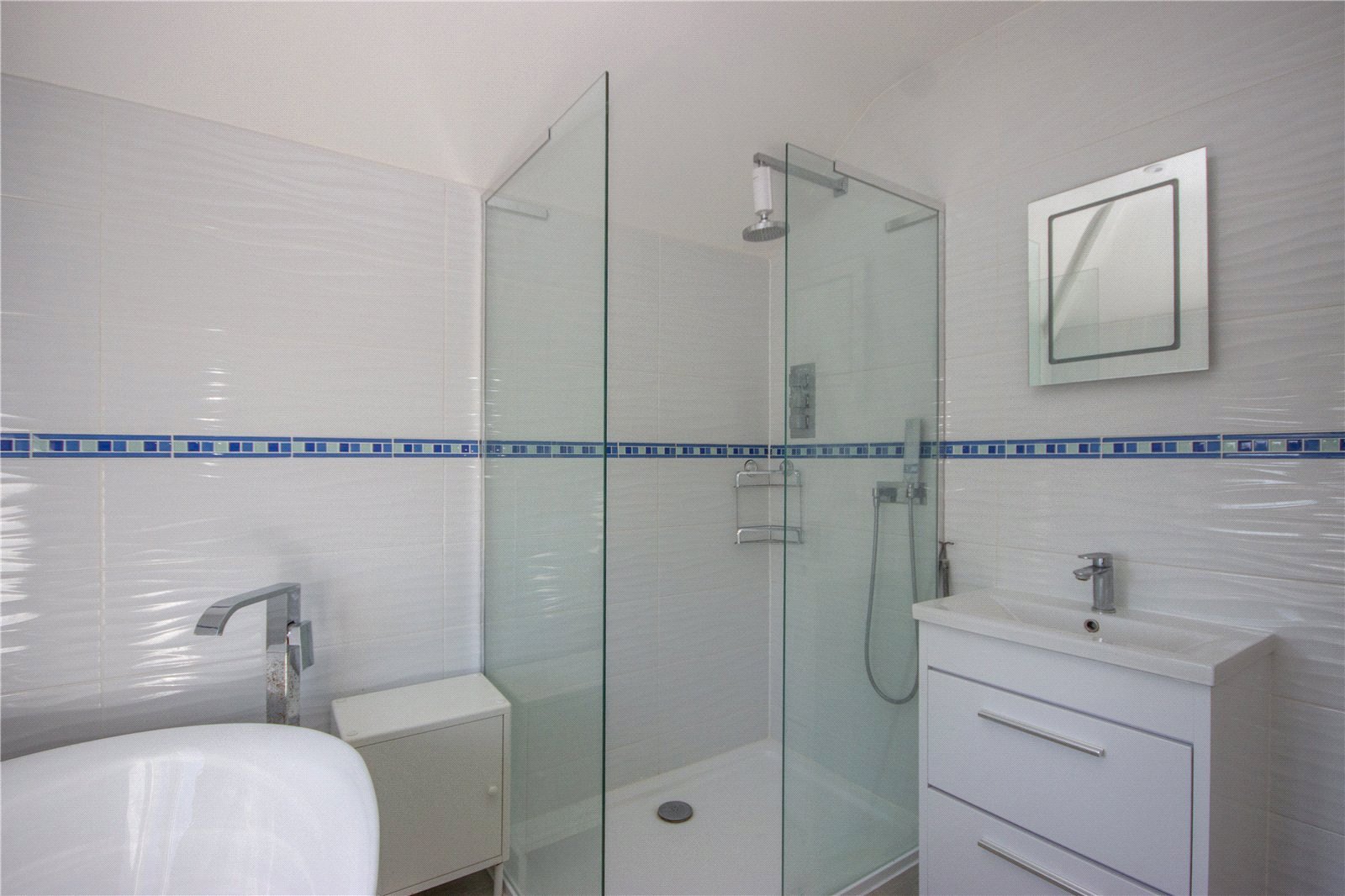 2 bedroom House to let in Almondsbury, Bristol, South Gloucestershire