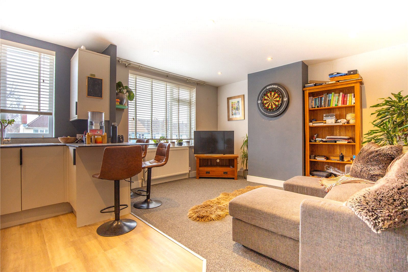 1 bedroom Flat to let in Bristol