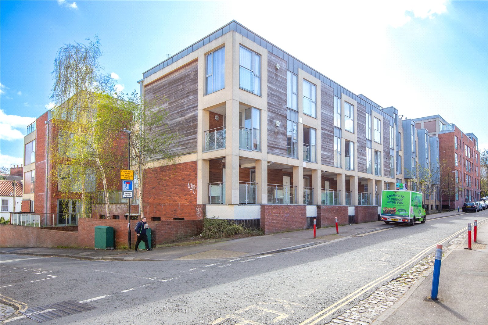 2 bedroom Flat to let in Bristol