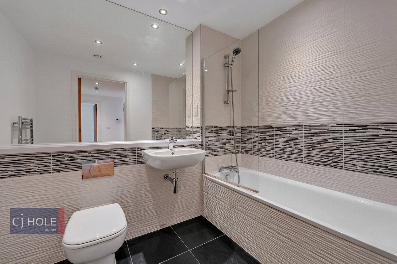 1 bedroom Flat to let in Bristol