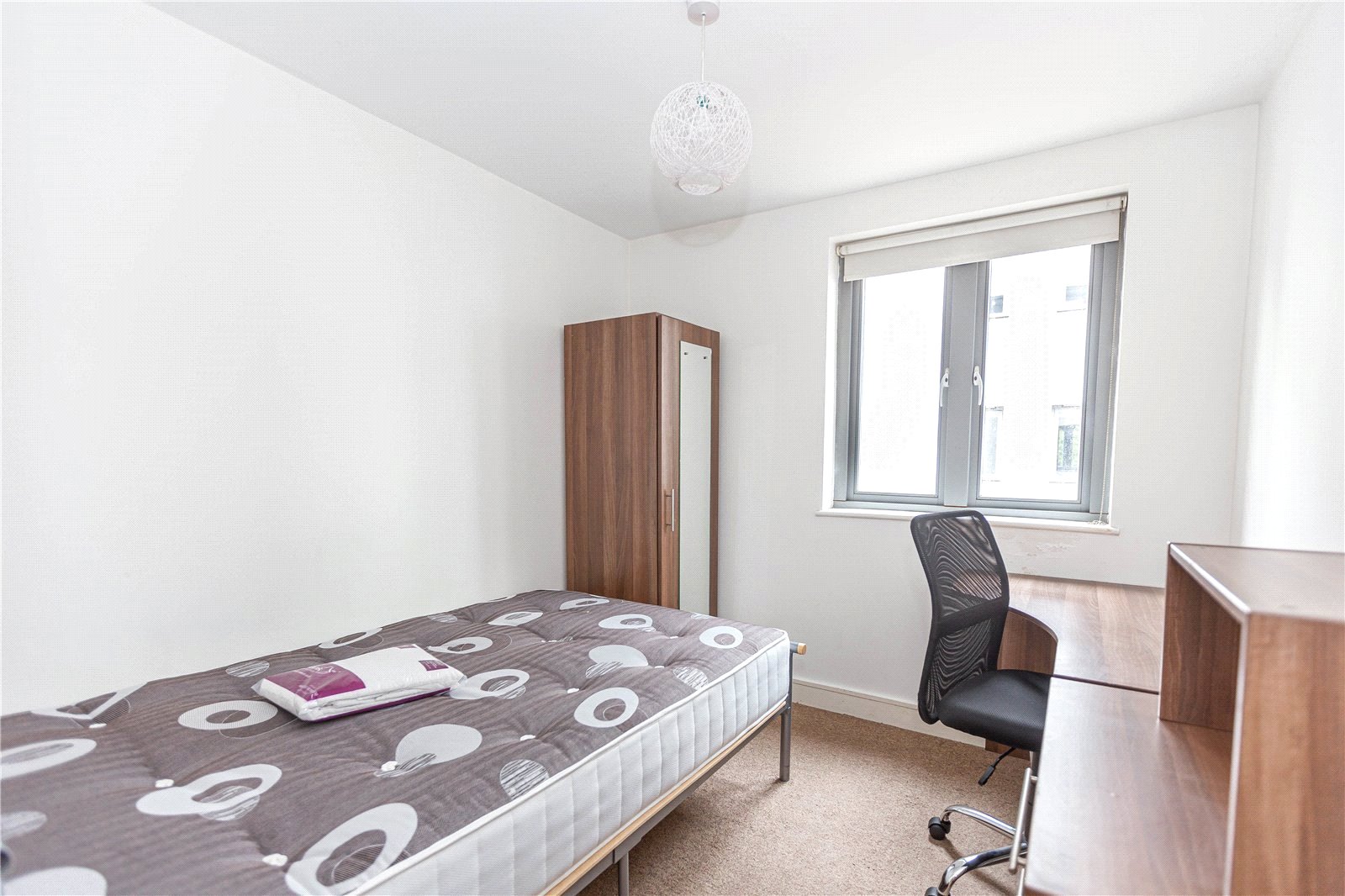 3 bedroom Flat to let in Station Road, Montpelier, Bristol