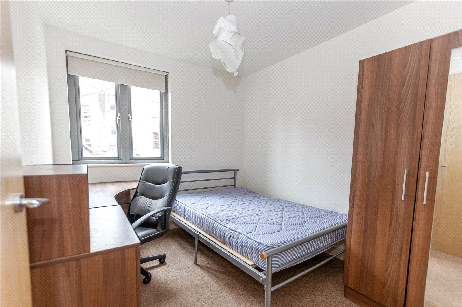 3 bedroom Flat to let in Station Road, Montpelier, Bristol