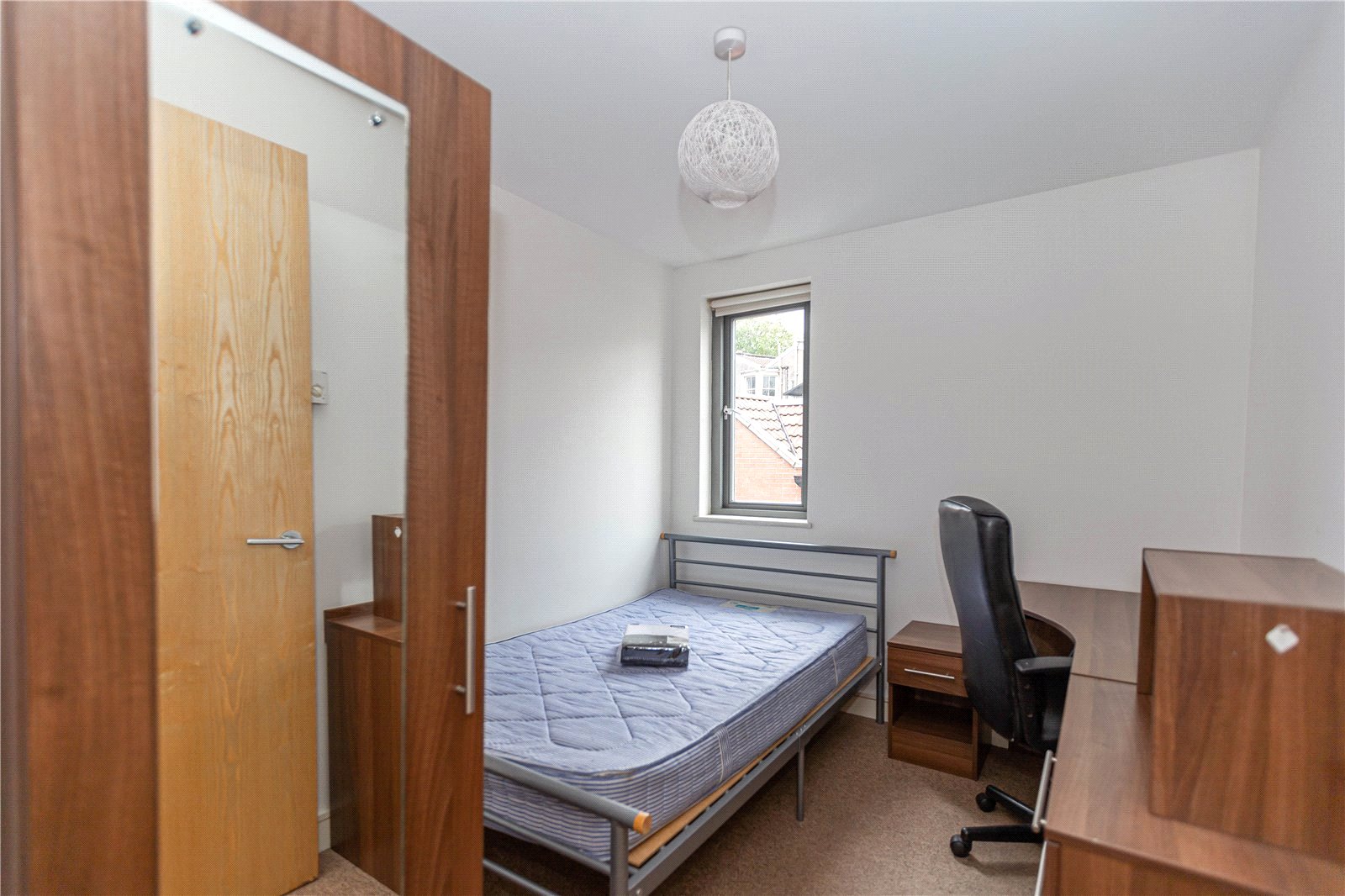 3 bedroom Flat to let in Station Road, Montpelier, Bristol