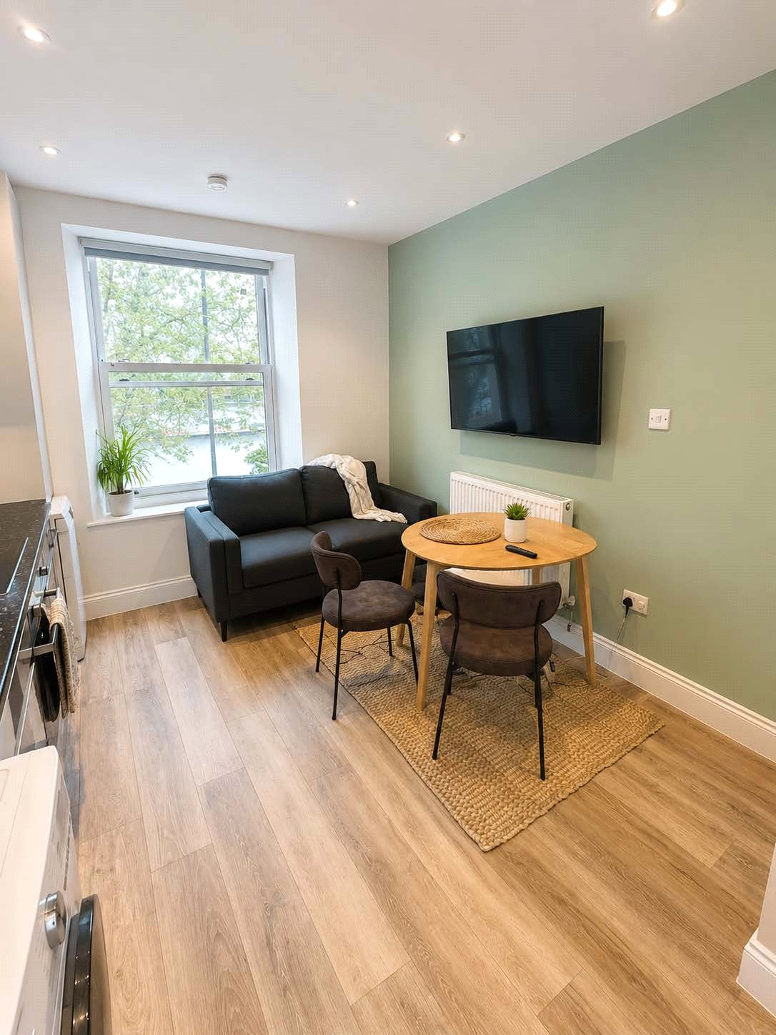 3 bedroom Flat to let in Bristol, Bristol, City of
