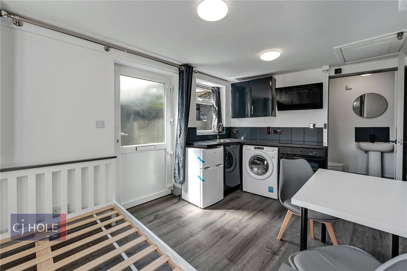 1 bedroom Bungalow to let in Bristol, Somerset