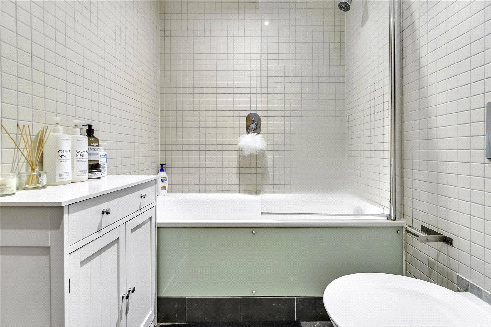 2 bedroom Flat to let in Bristol