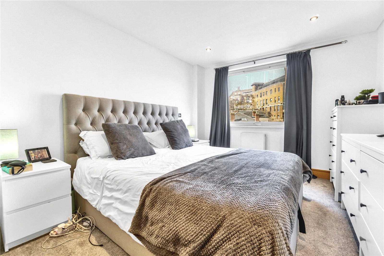 2 bedroom Flat to let in Bristol