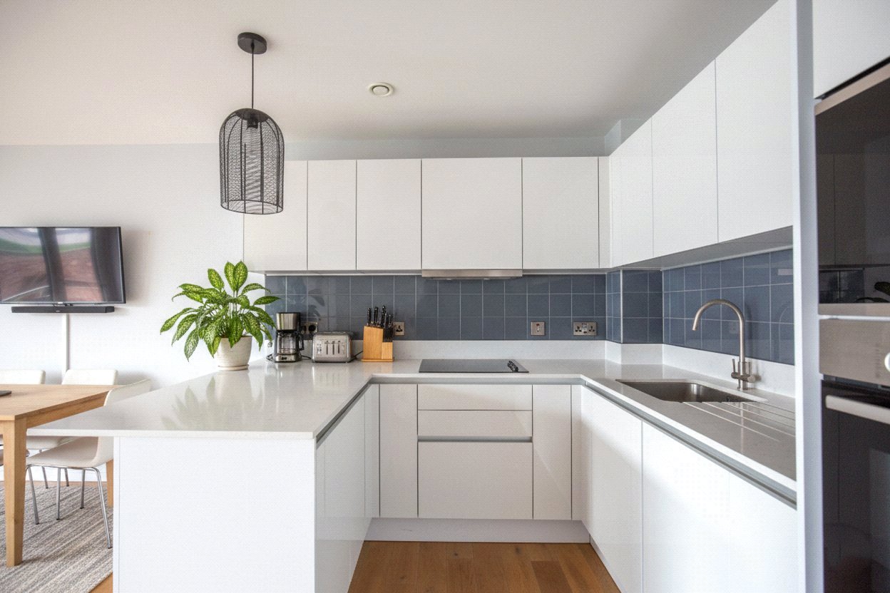 2 bedroom Flat to let in Bristol