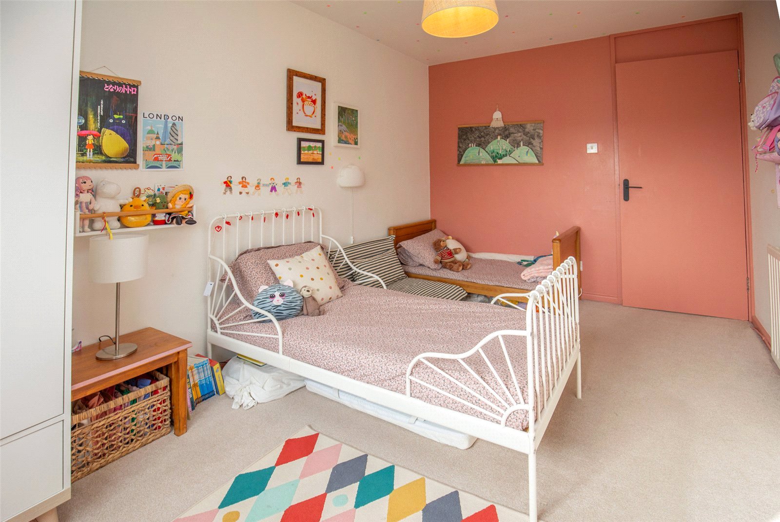 2 bedroom House to let in Bristol