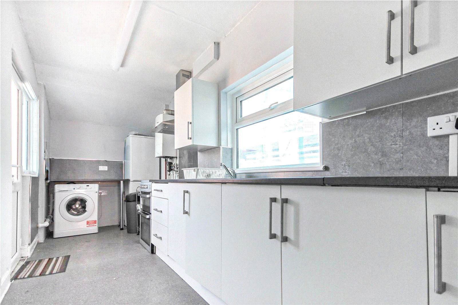 4 bedroom House to let in Horfield, Bristol
