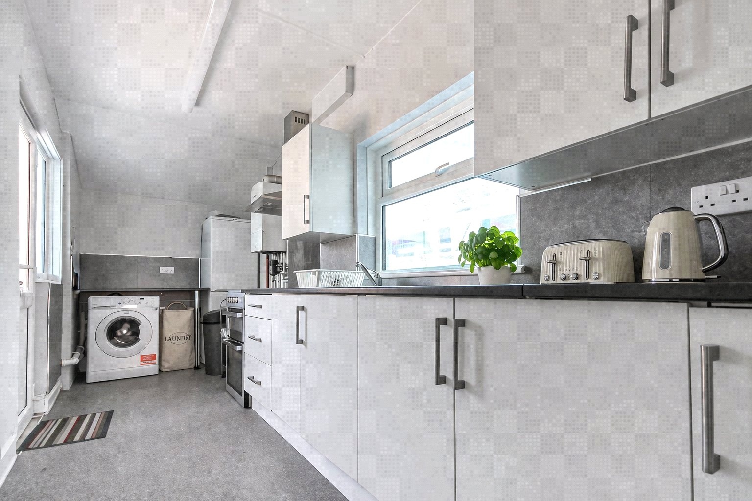4 bedroom House to let in Horfield, Bristol
