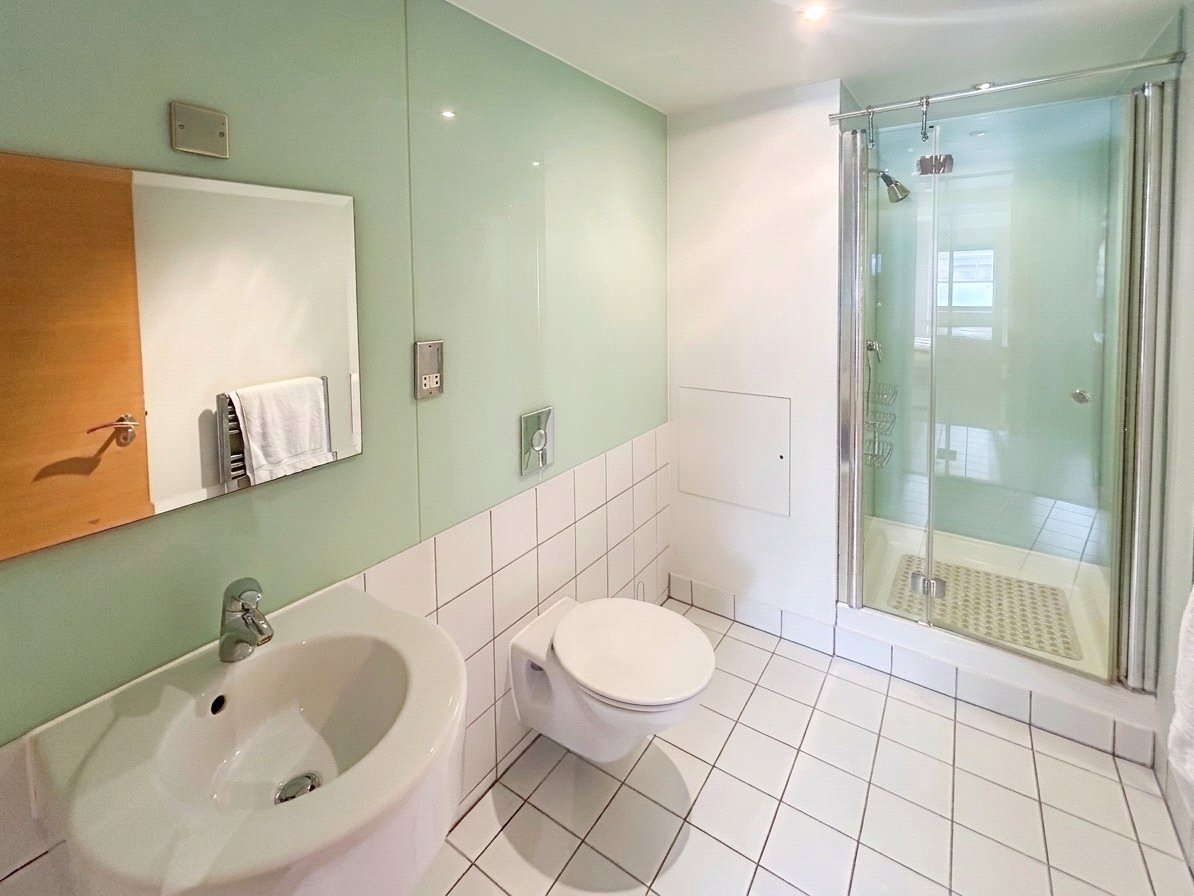2 bedroom Flat to let in Bristol, Bristol, City of