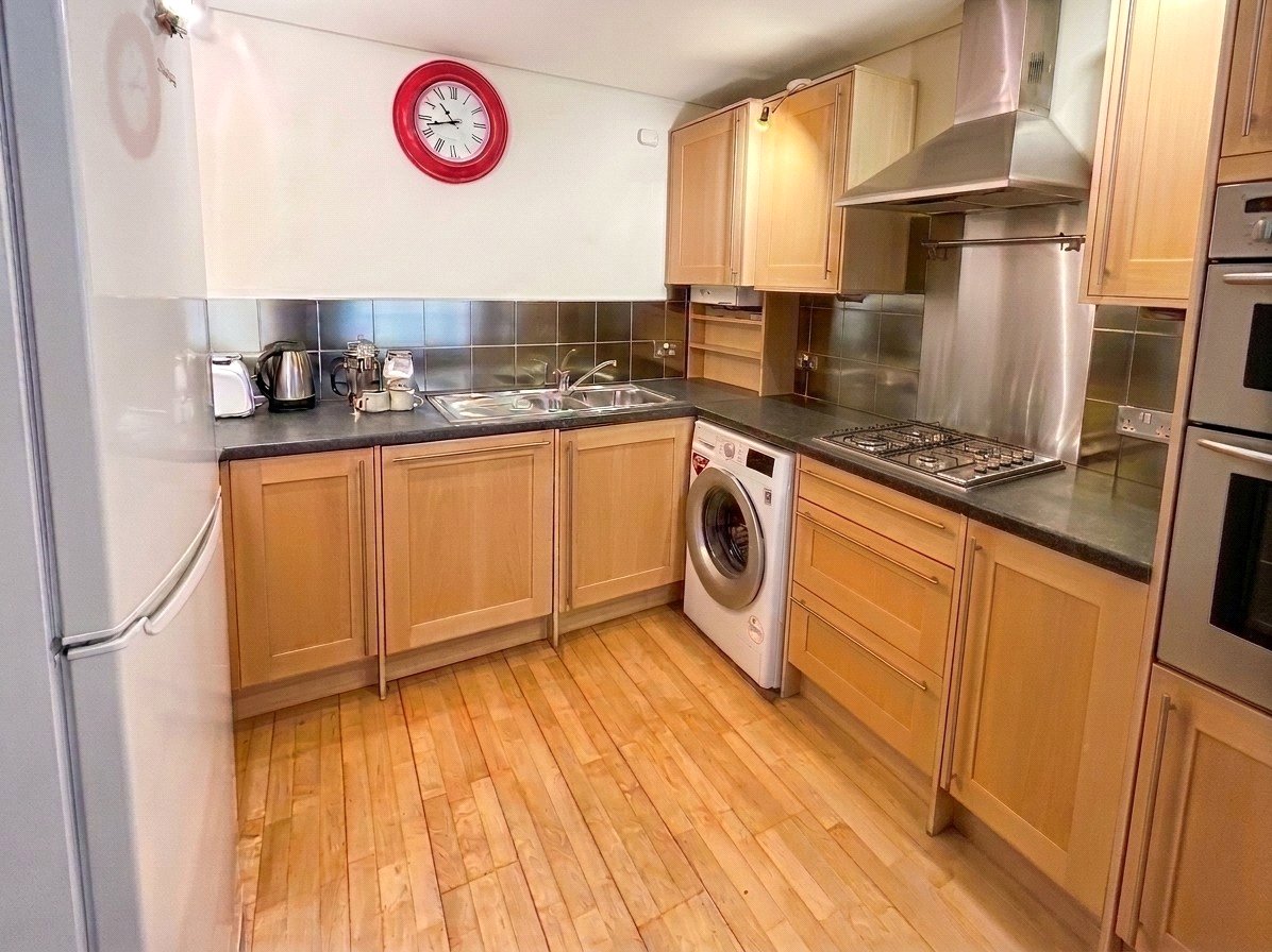 2 bedroom Flat to let in Bristol, Bristol, City of