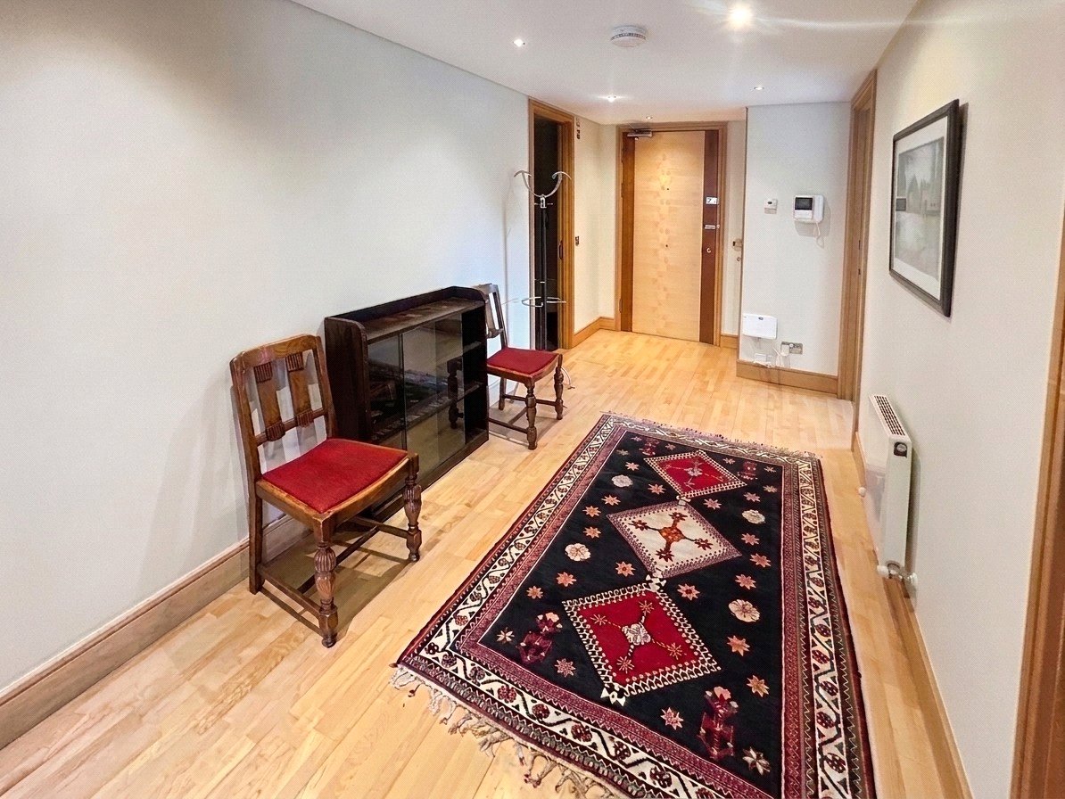 2 bedroom Flat to let in Bristol, Bristol, City of
