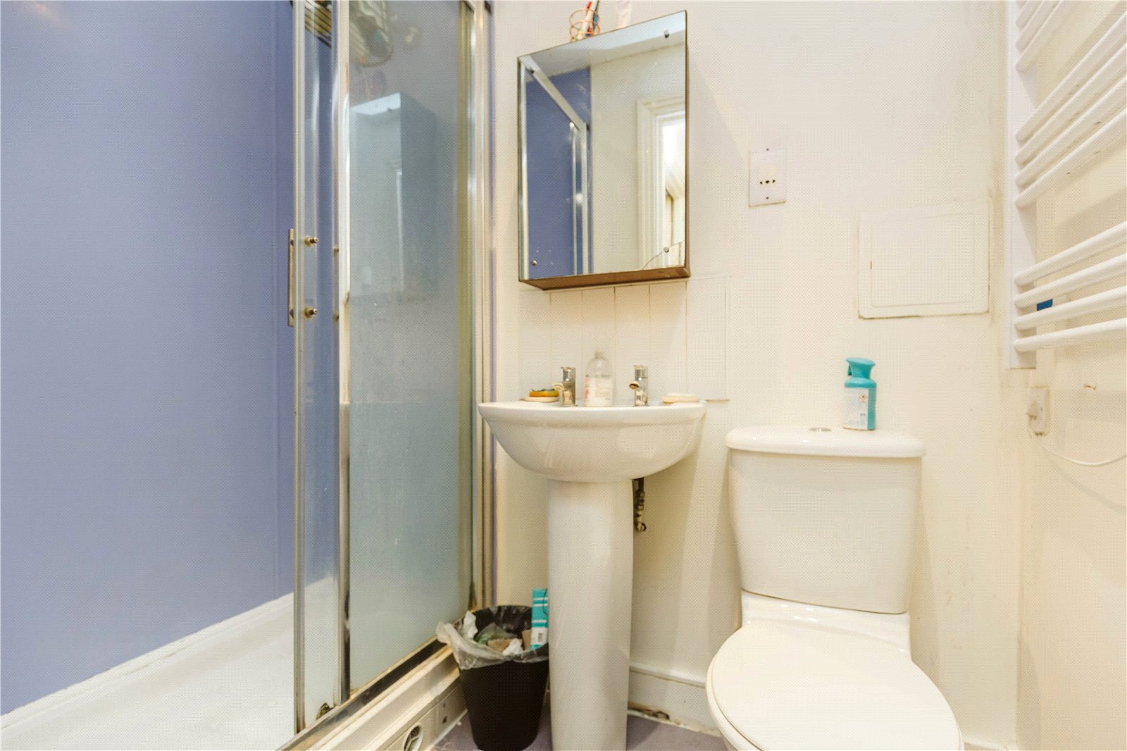 3 bedroom Flat to let in Station Road, Montpelier, Bristol
