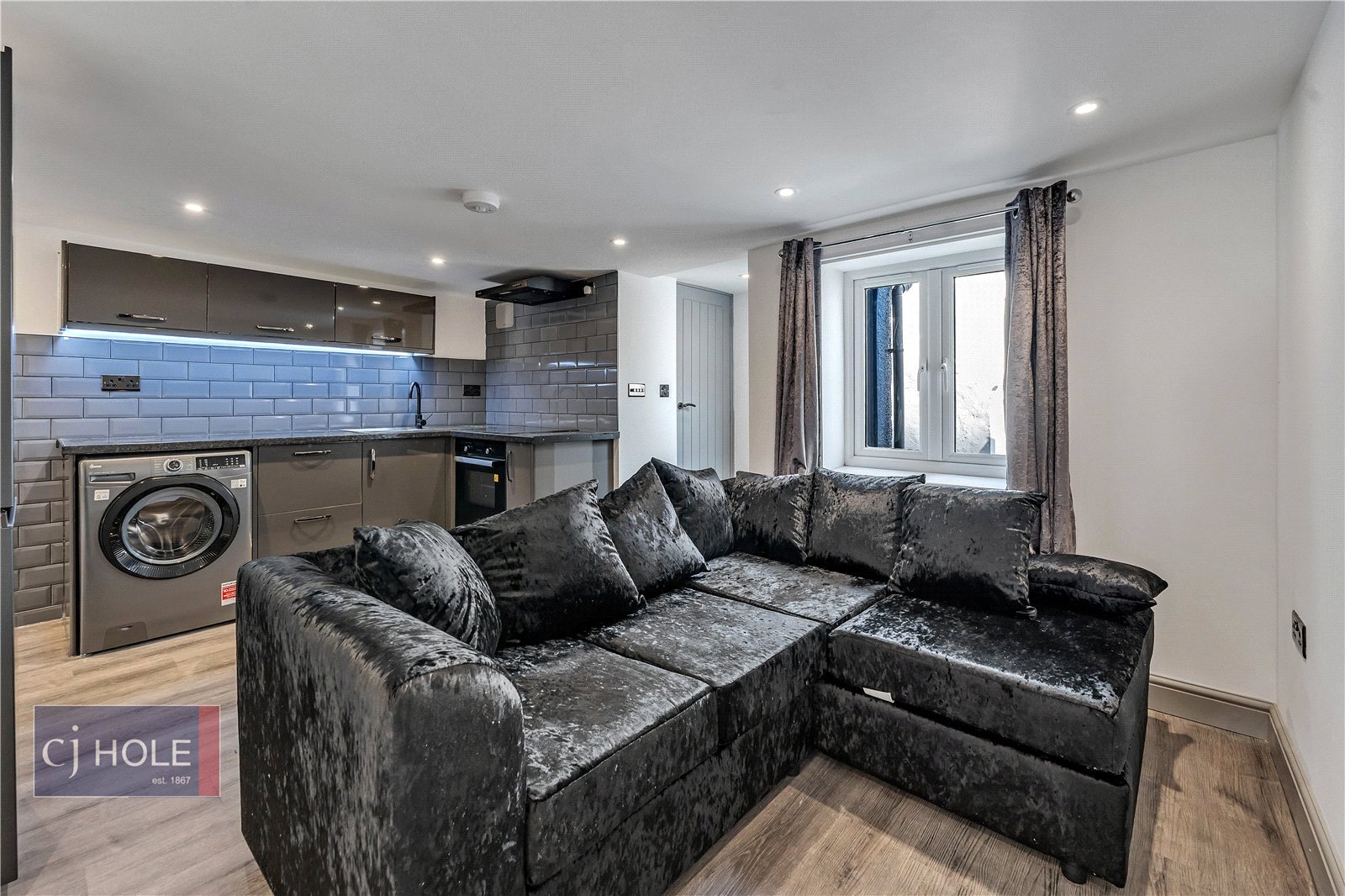 2 bedroom Flat to let in Easton, Bristol, Somerset