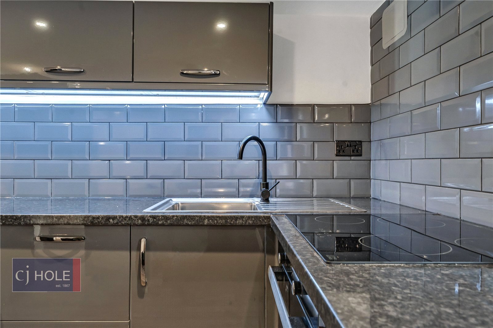 2 bedroom Flat to let in Easton, Bristol, Somerset