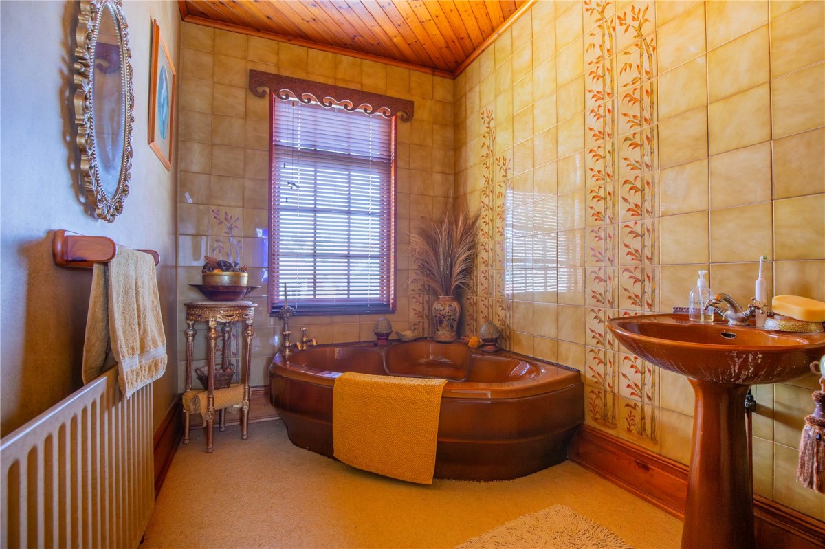 St. Andrews, Bristol