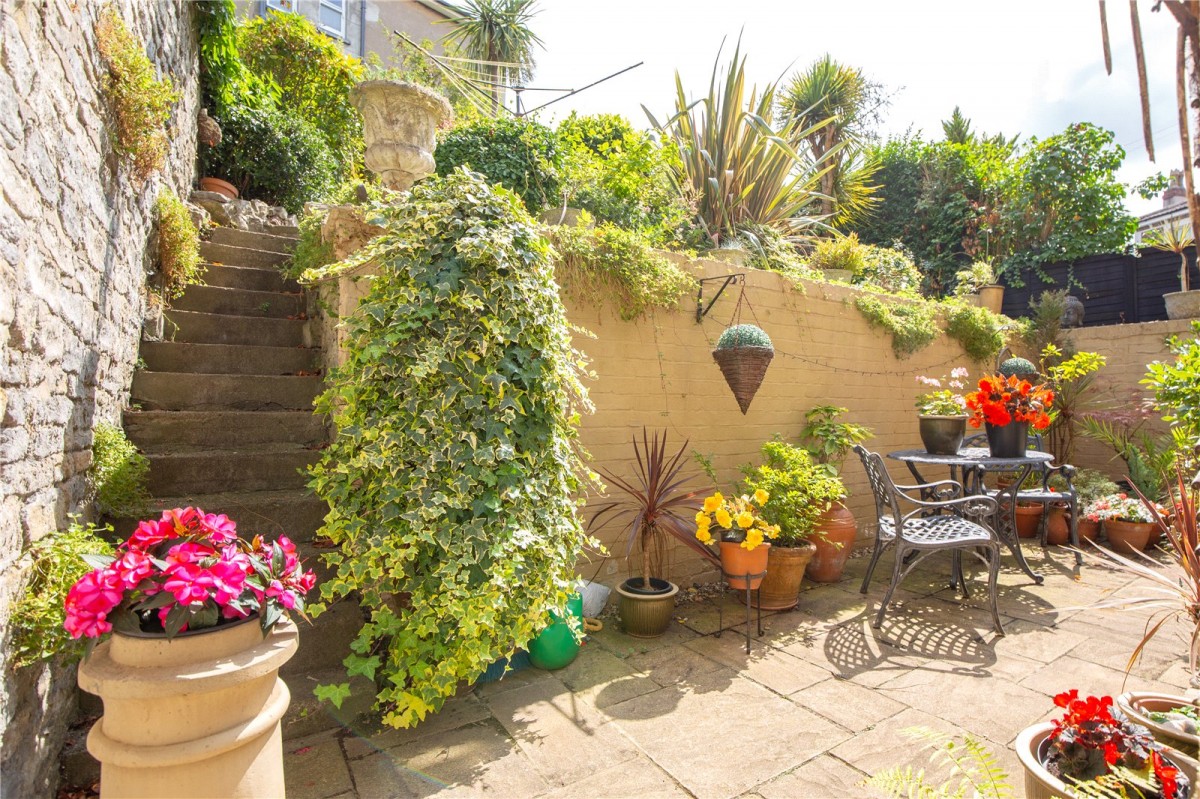 St. Andrews, Bristol