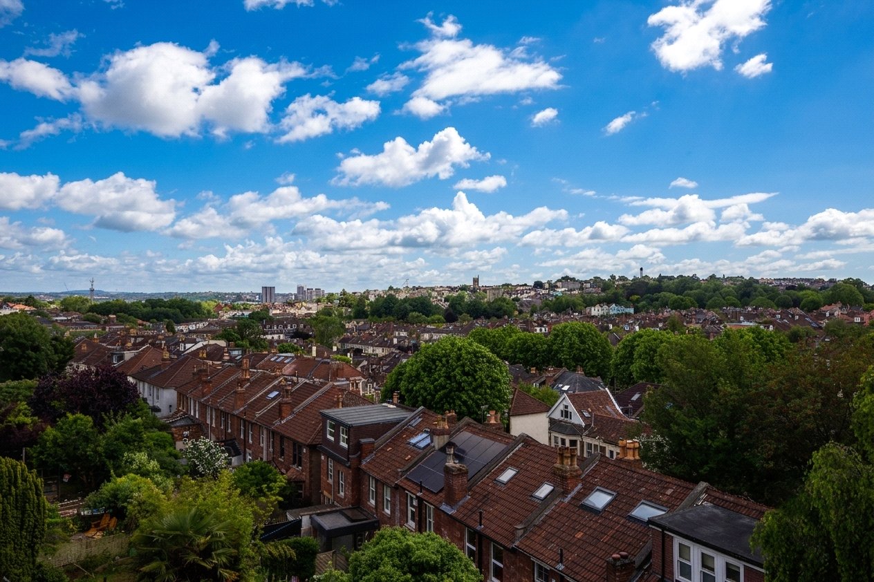 3 bedroom Flat for sale in Bristol