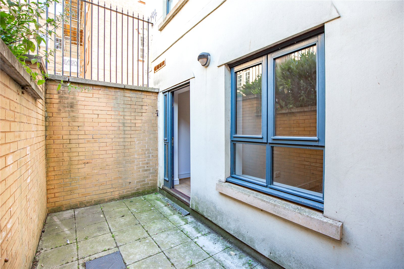 2 bedroom Flat for sale in Bristol