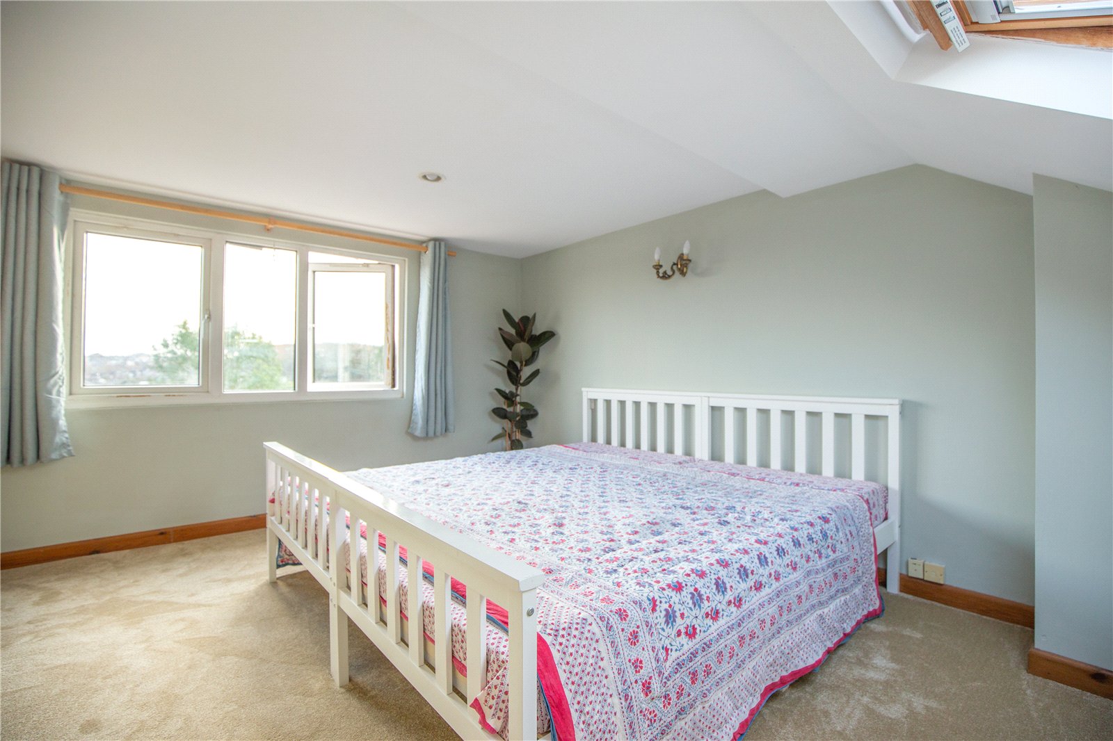 4 bedroom House for sale in Bristol