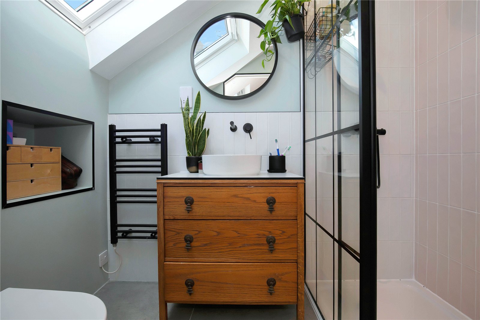 4 bedroom House for sale in Bristol