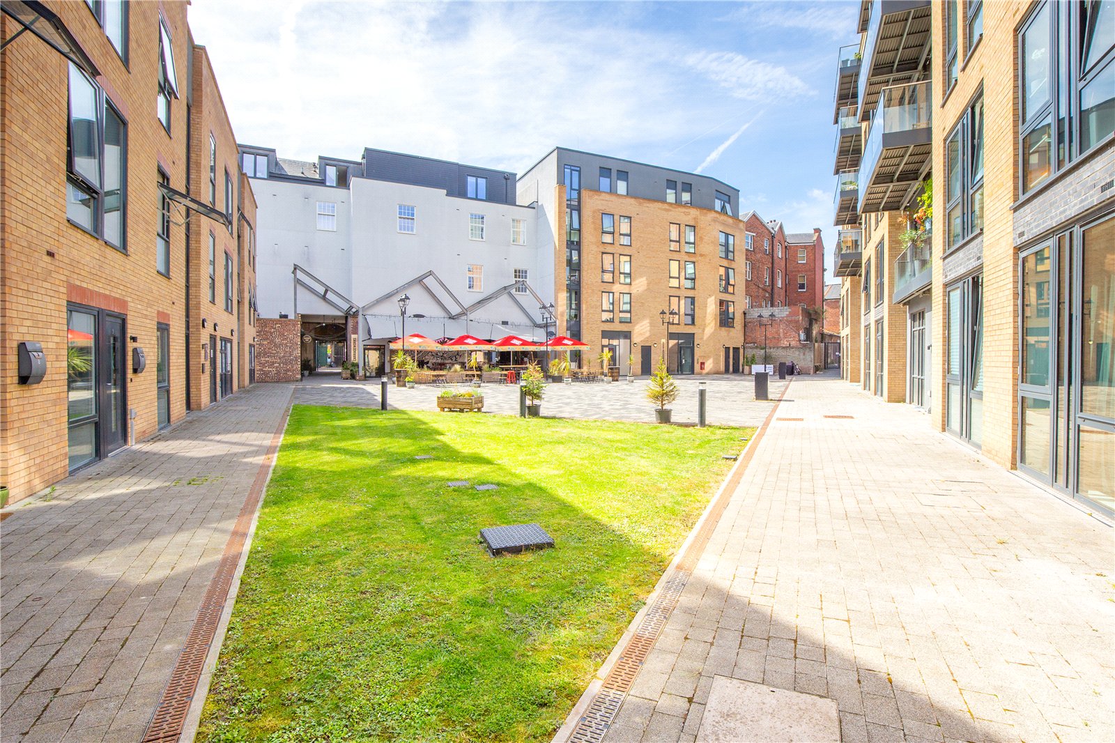 2 bedroom Flat for sale in Bristol