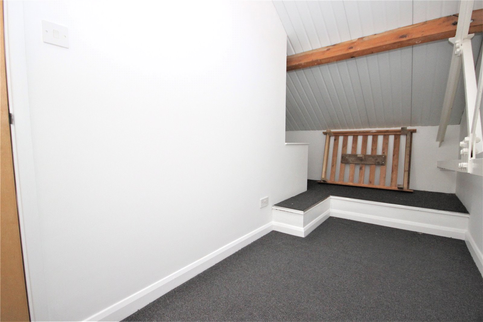 2 bedroom Flat to let in Elm Road, Horfield, Bristol