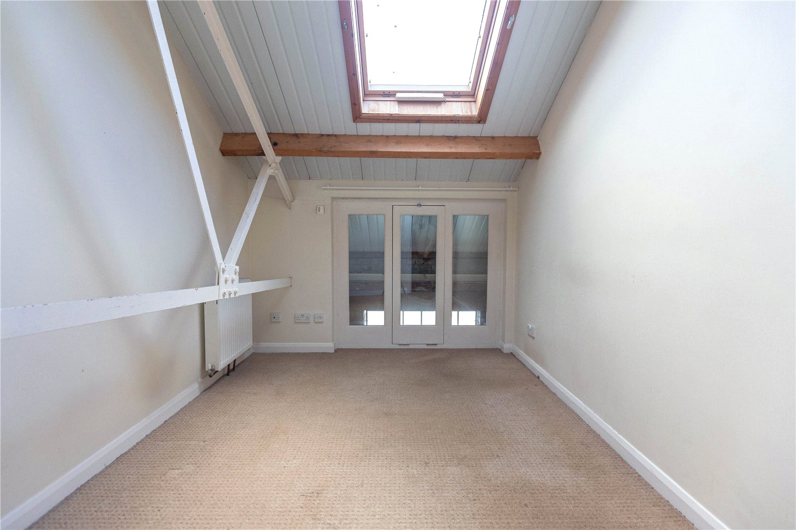 2 bedroom Flat to let in Elm Road, Bishopston, Bristol