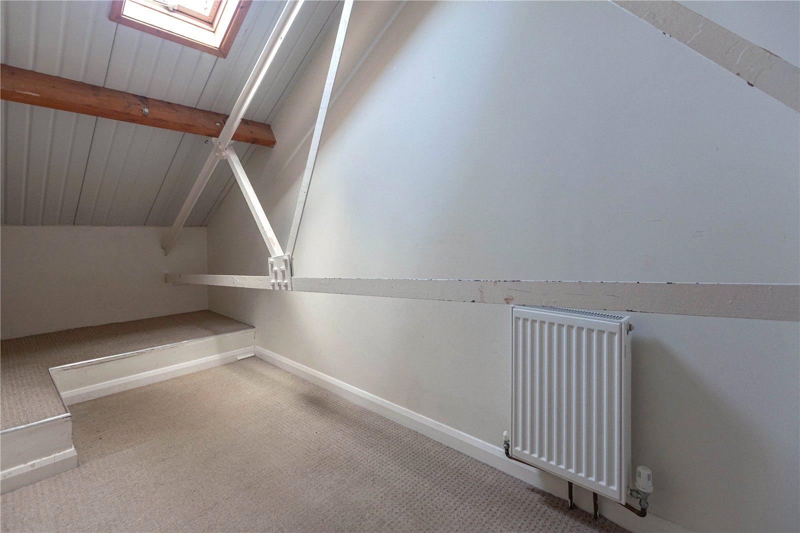 2 bedroom Flat to let in Elm Road, Bishopston, Bristol