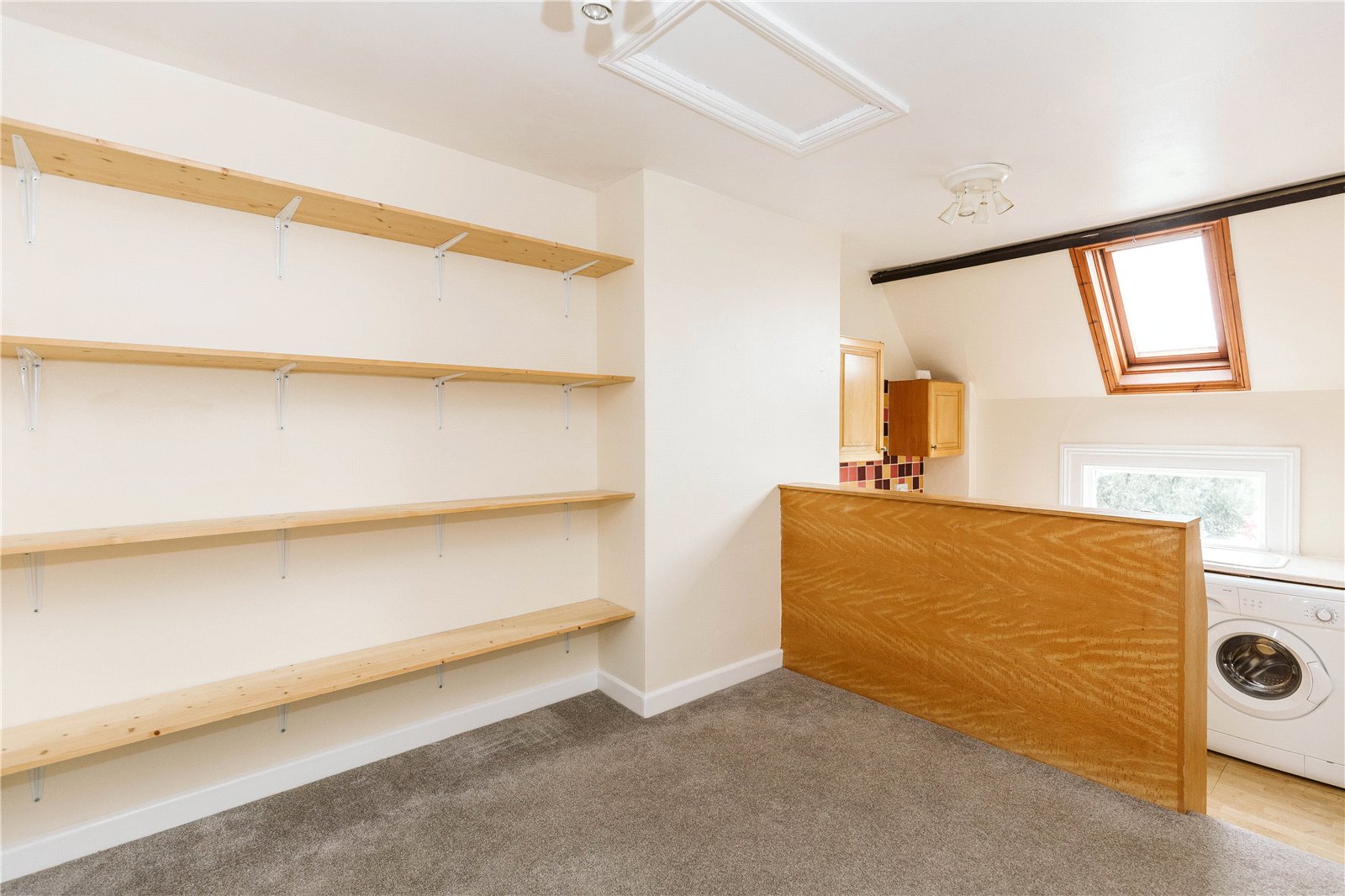 2 bedroom Flat to let in Henleaze, Bristol