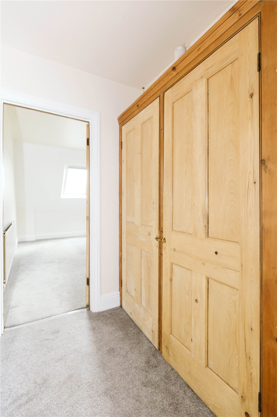 2 bedroom Flat to let in Henleaze, Bristol