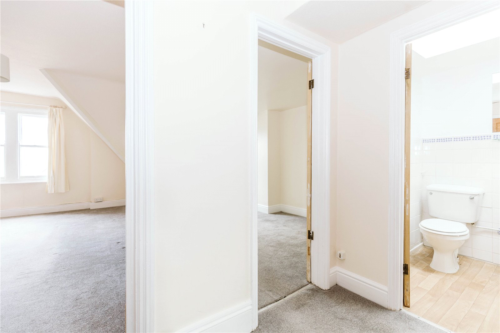 2 bedroom Flat to let in Henleaze, Bristol