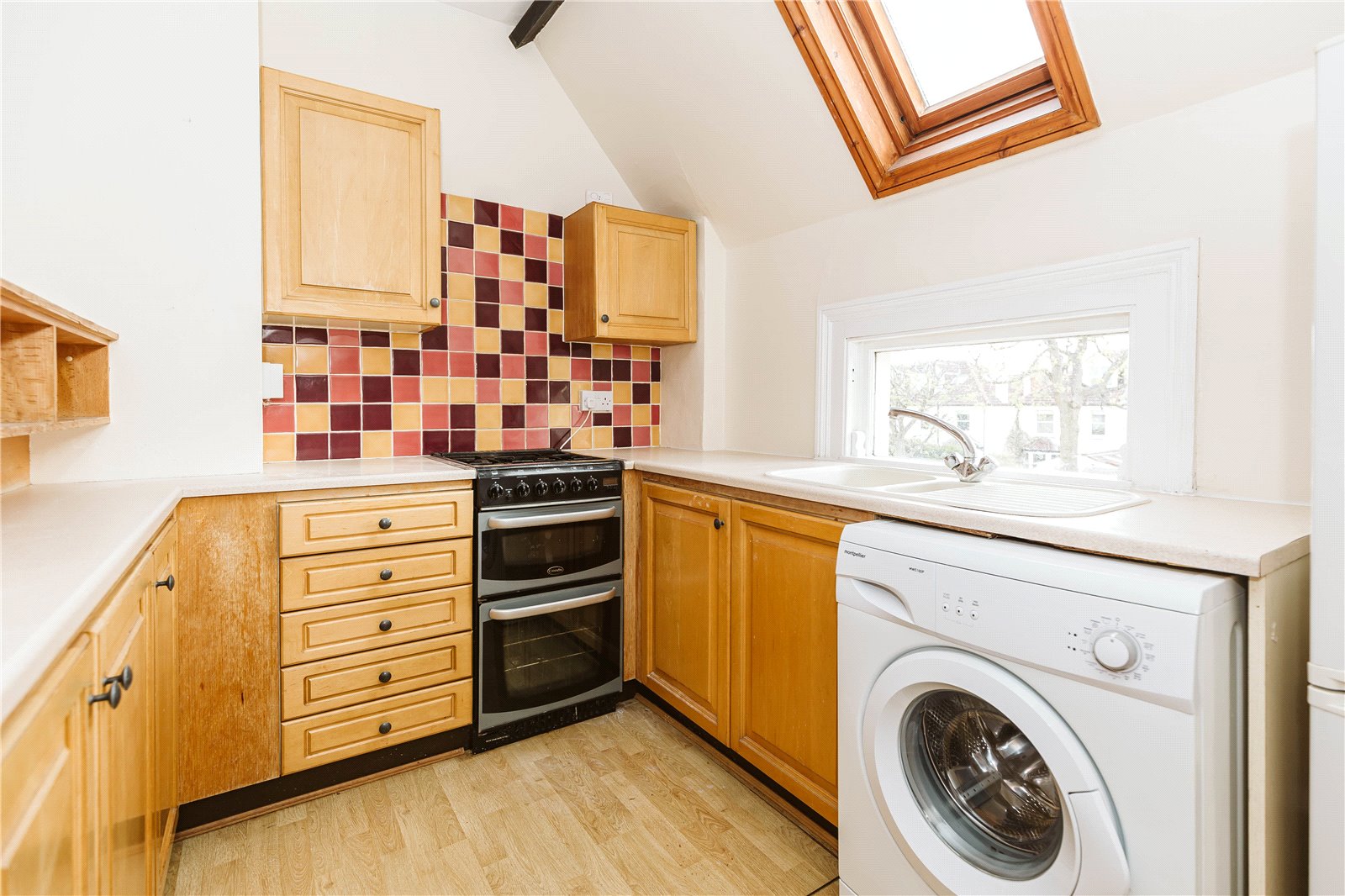 2 bedroom Flat to let in Henleaze, Bristol