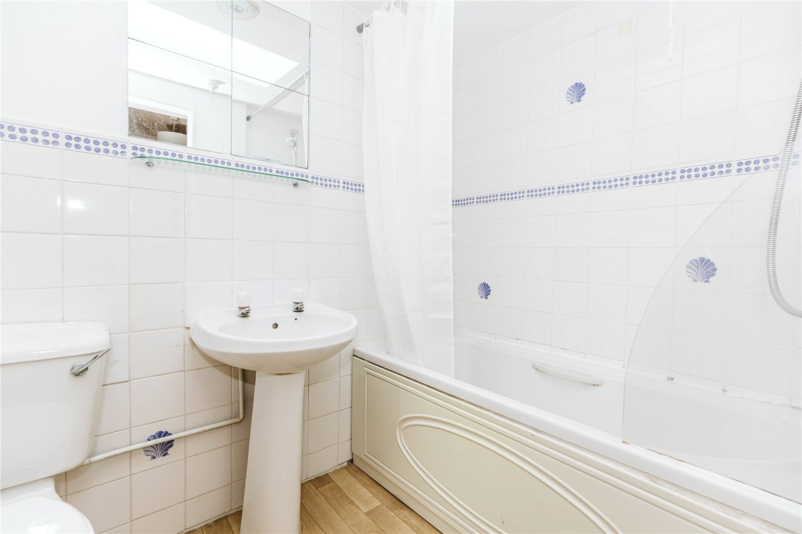 2 bedroom Flat to let in Henleaze, Bristol
