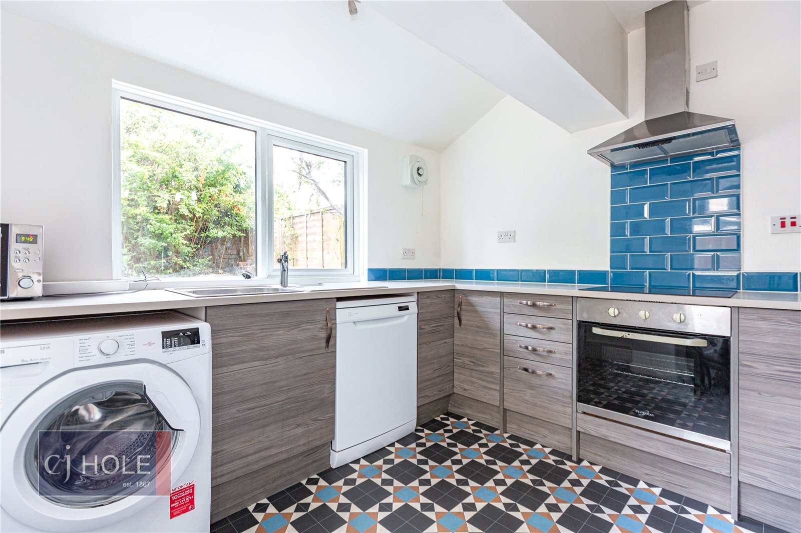 5 bedroom House to let in Ashley Down, Bristol