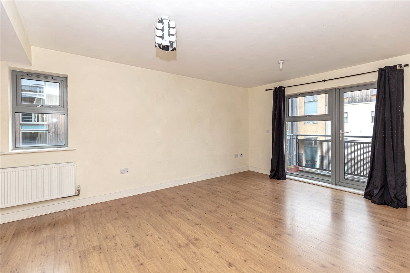 2 bedroom Flat to let in Old Market, Bristol