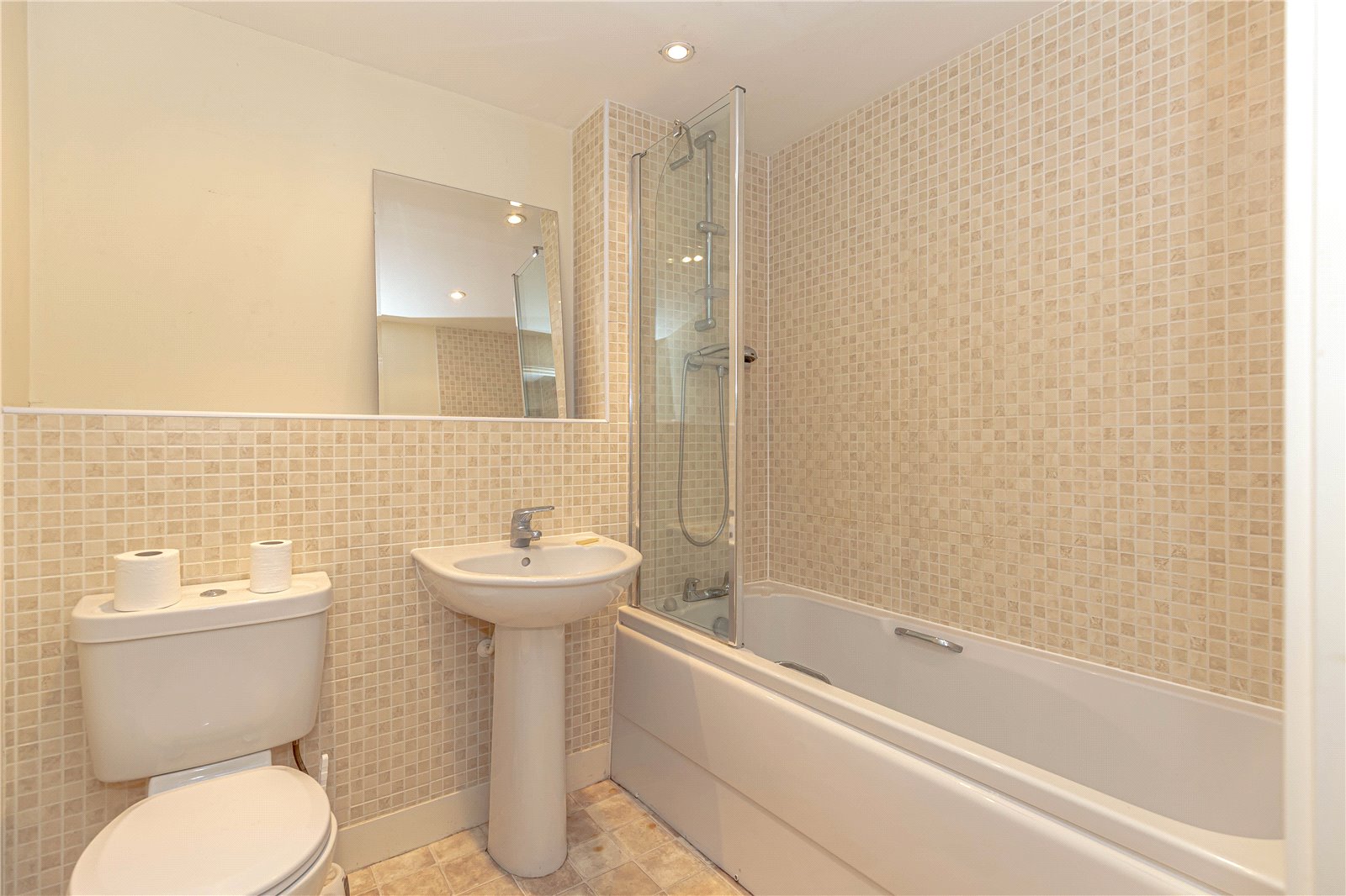 2 bedroom Flat to let in Old Market, Bristol