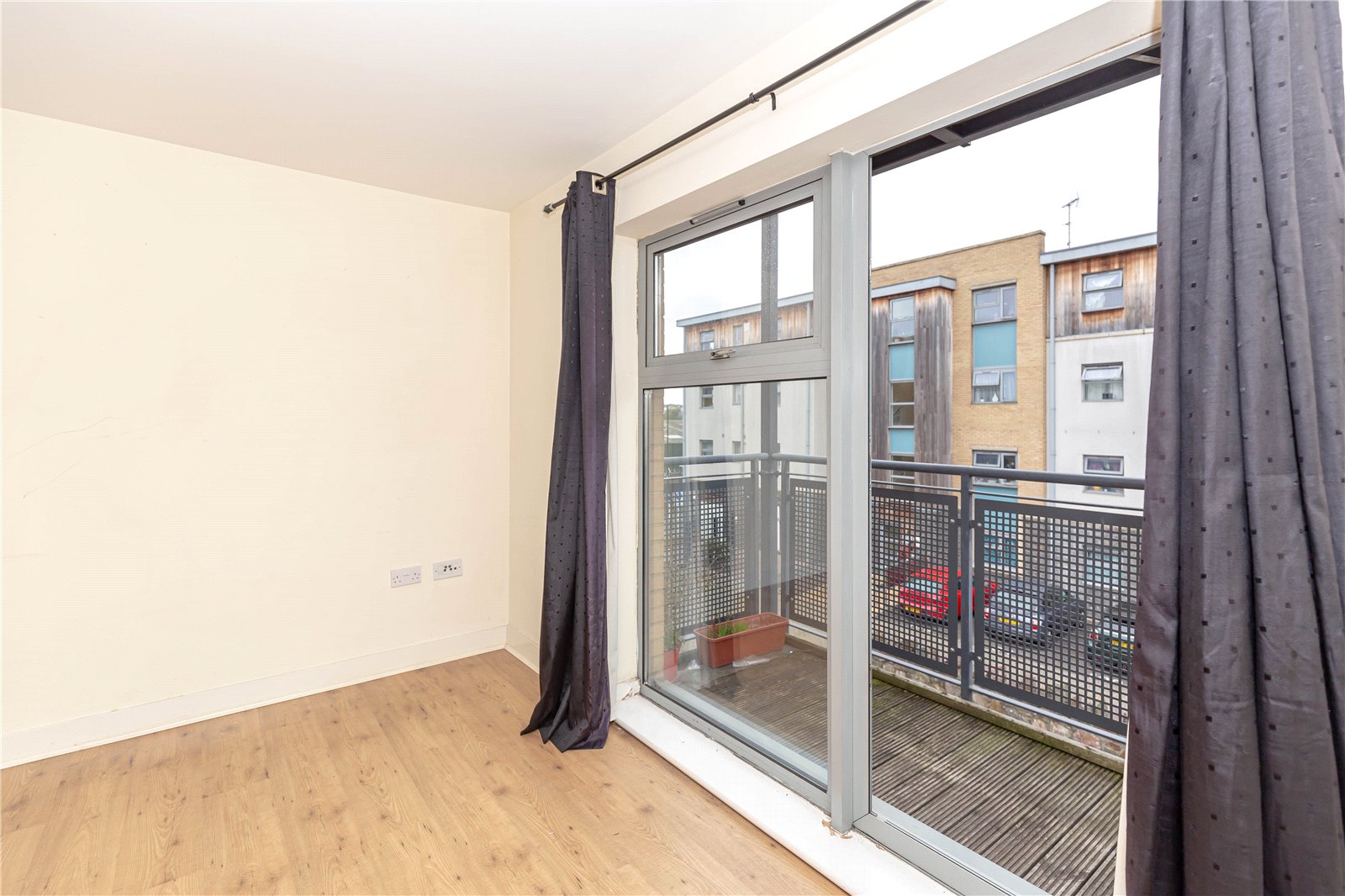 2 bedroom Flat to let in Old Market, Bristol