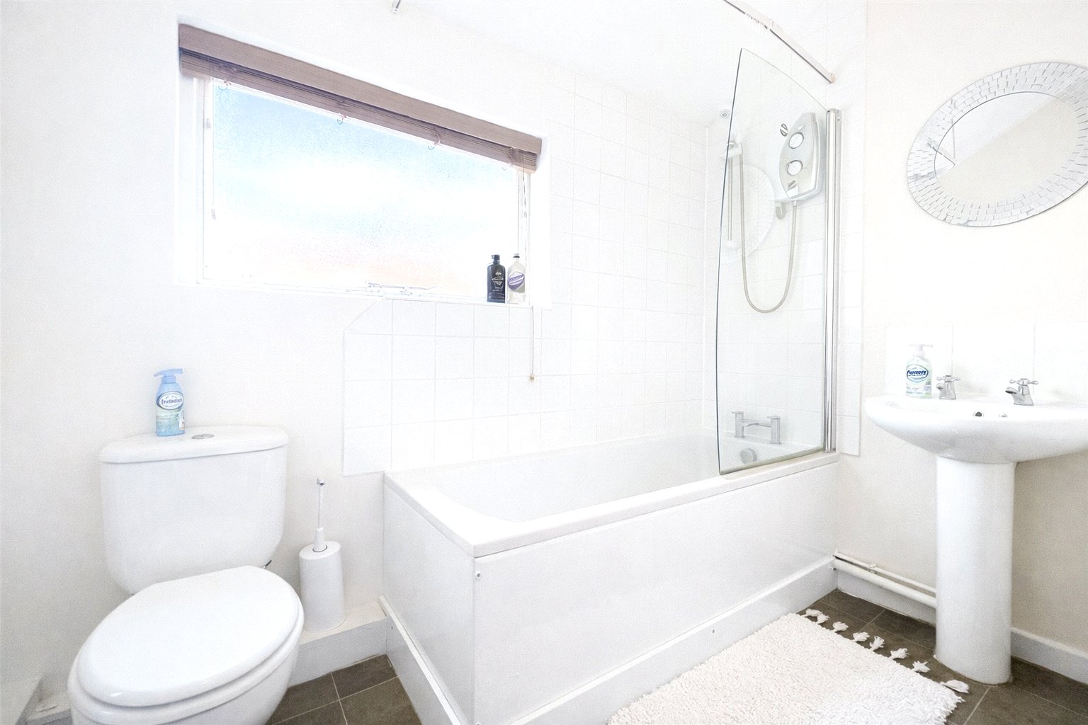 6 bedroom House to let in Horfield, Bristol