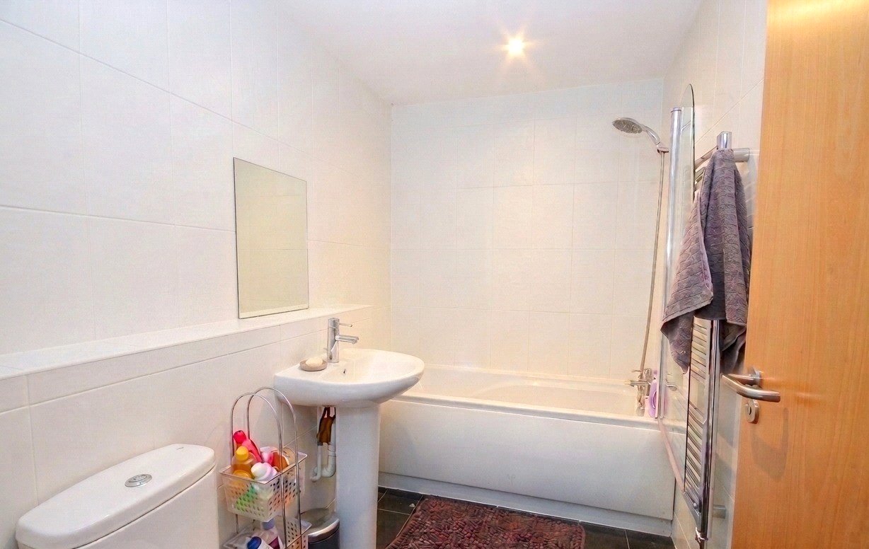 3 bedroom House to let in Westbury-On-Trym, Bristol