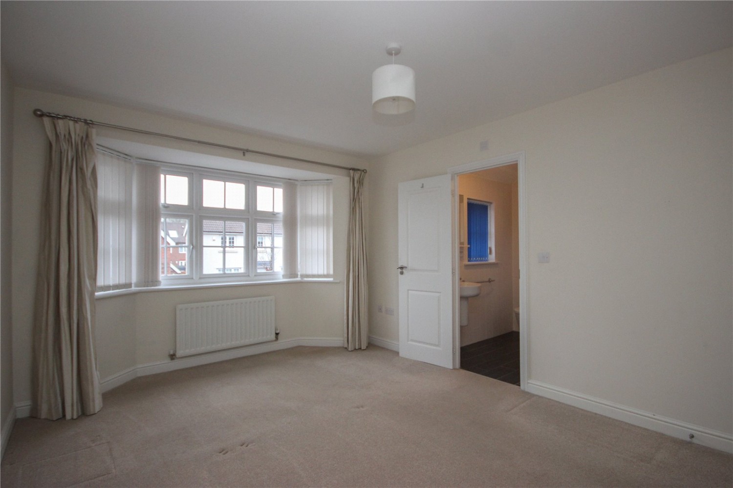 Cheswick Village, Bristol