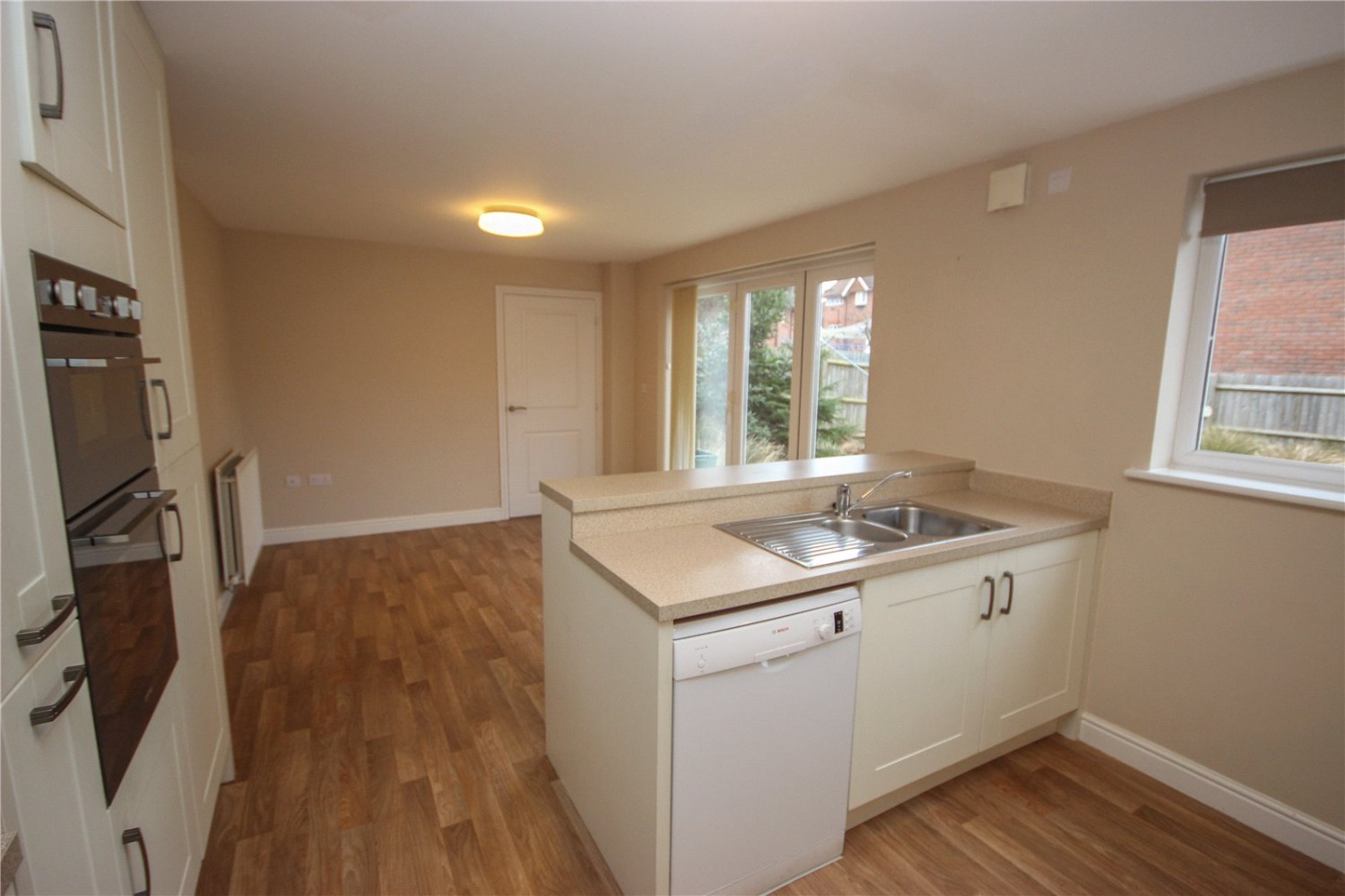 Cheswick Village, Bristol