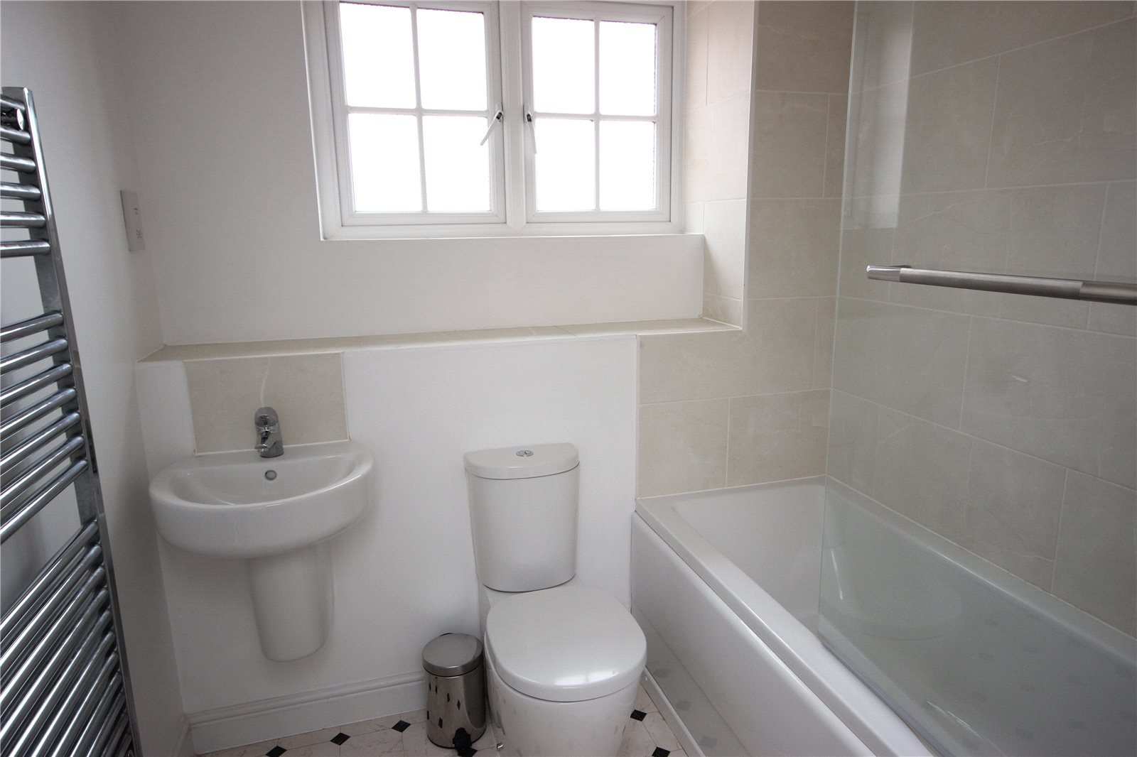 2 bedroom Flat to let in Cheswick Village, Bristol